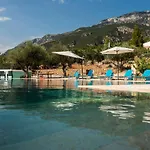 Tatil Evi Needa's - Emotions House Crystal Pool Mikrá Mandínia